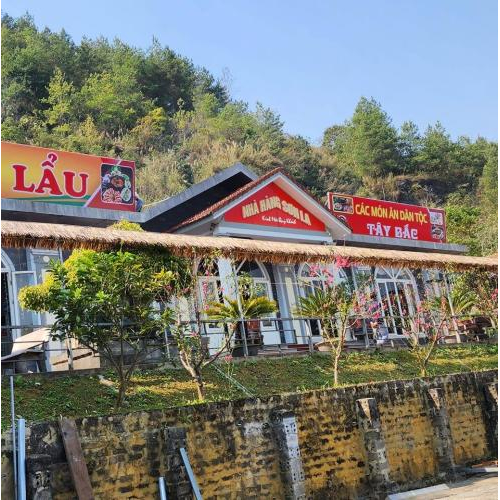Nhà Hàng Dân Tộc Sơn La