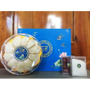 Tổ yến nhà nuôi